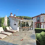 Blue & Villa Panormos (Skopelos)